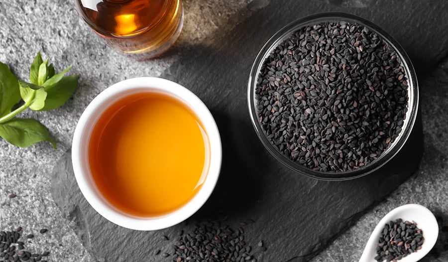 Black Seed Oil Benefits: Boost Health, Metabolism, and More