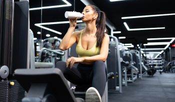 Посібник лікаря про передтренування без кофеїну для жінок