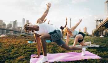 Blessures courantes liées au yoga et comment les prévenir