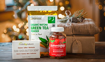 10 Dietician-Approved Items To Put in a Healthy Holiday Gift Basket