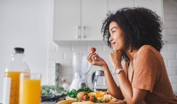 Understand and Overcome Your Sugar Cravings With These Tips