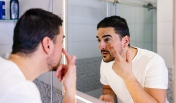 Нарушение кожного барьера: что это такое, почему оно ослабевает и как его вылечить