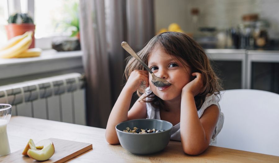 Основные питательные вещества, которых часто не хватает детям