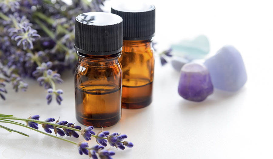 Mood-Boosting Room Sprays Using Essential Oils