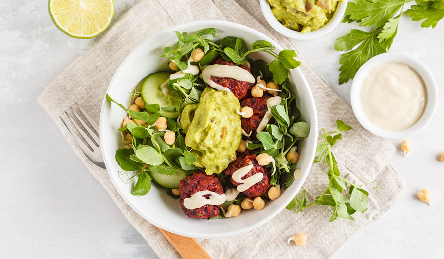 Paleo Salad Dressings to Spice Up Lunchtime