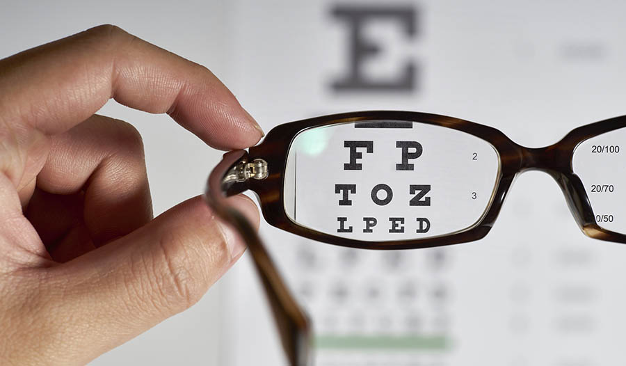 Blurry Vision Causes + 5 Natural Ways to Boost Eye Health - Dr. Axe