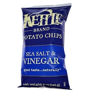 Kettle Foods, رقائق البطاطس، بملح البحر والخل، 5 أونصة (142 جرام) 