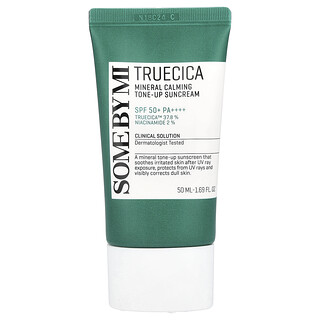 سوم باي مي‏, Truecica Mineral Calming، واقي شمسي موحد للون البشرة، عامل حماية من الشمس +50، عامل حماية فائقة من الأشعة فوق البنفسجية (++++PA)، 1.69 أونصة سائلة (50 مل)