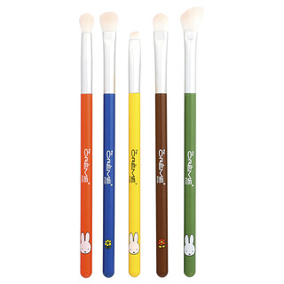 The Creme Shop, Miffy, Everyday Essentials, Set de brochas para sombras de ojos y bolsa de viaje, 6 piezas
